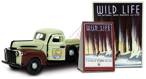 Gearbox Toys US Fish and Wildlife Service-1942 Ford Pickup-Great